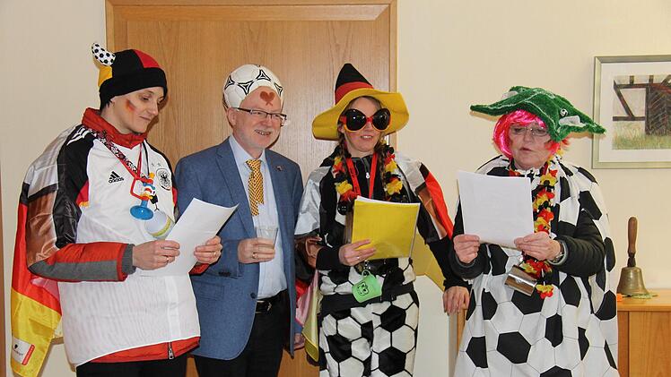 Weiberfasching in Igensdorf Foto: Hella Ziefer