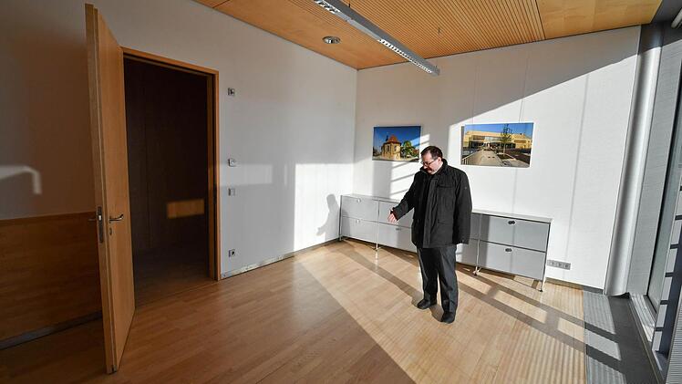 Die Böden müssen noch abgeschliffen werden.Foto: Ronald Rinklef