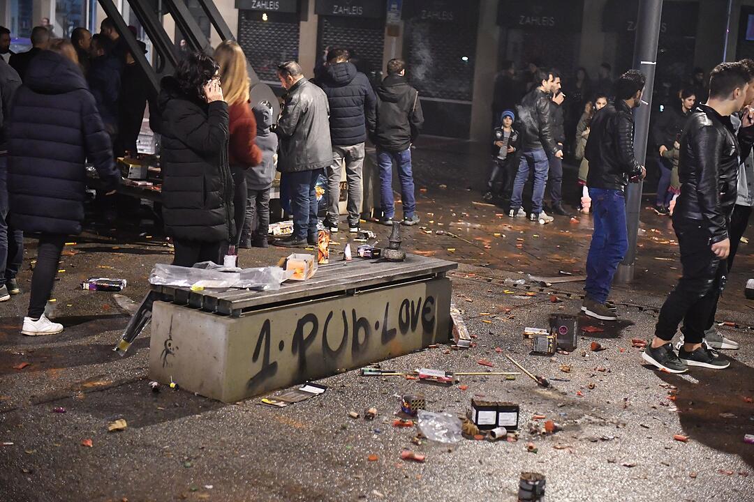 Impressionen von der Silvesternacht: So feierte Bamberg den Jahreswechsel