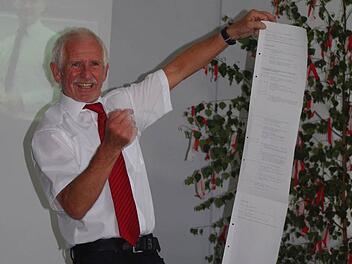 Karlheinz Kestel erzählte, "wie alles begann". Foto: Heike Schülein