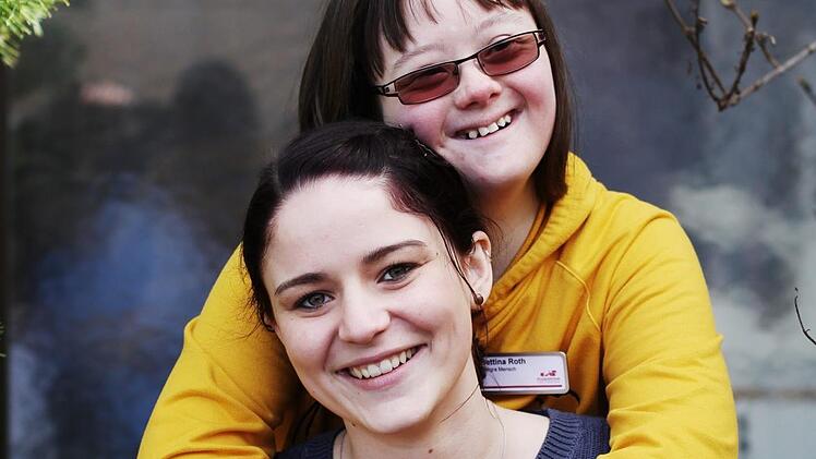 Bettina Roth und ihre Integrationspatin Bettina Götz. Foto: Lea Schreiber