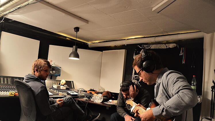 Seit 2013 machen die "Illustrators" gemeinsam Musik. Nach drei Jahren Wartezeit, entstand nun die zweite EP.  Foto: Marcel Grosch