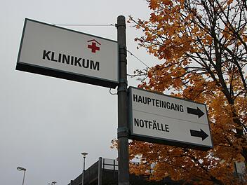 Bis zum Klinikum geht es noch einigermaßen schnell. Aber in der Notaufnahme selbst geht zeitweise wenig voran.
