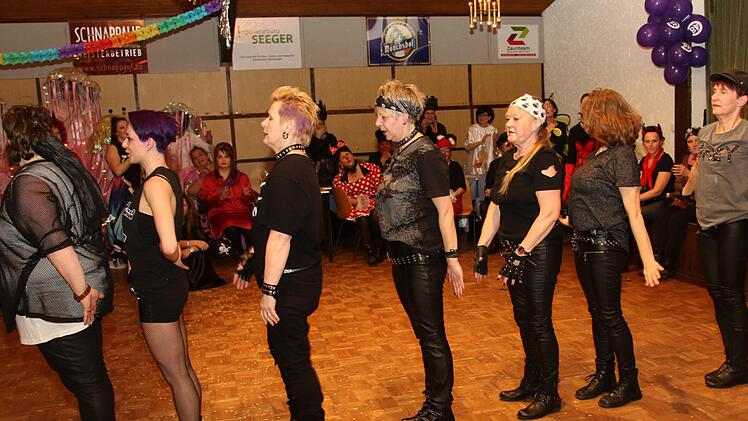 Weiberfasching des TV 48 Coburg in Creidlitz Foto: Michael Stelzner