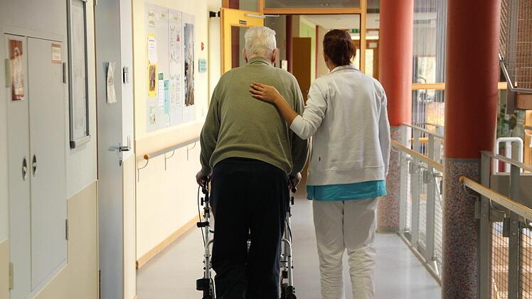 Das verarbeitende Gewerbe verzeichnete 2020 einen Beschäftigungsrückgang von 2120 Personen (3,6 Prozent). Im Gegenzug gab es Beschäftigungszuwächse im Gesundheits- und Sozialwesen mit 607 Personen (2,0 Prozent),Symbolfoto: Heike Beudert