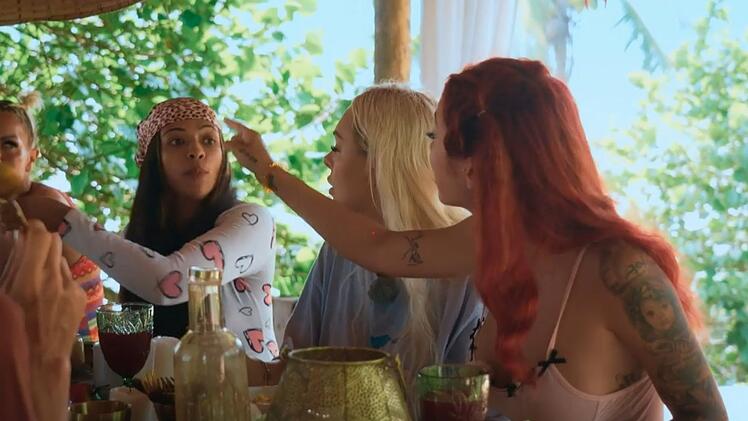 Zwischen Ariel (rechts) und Hati Suarez (links) ging es hoch her - mal wieder.