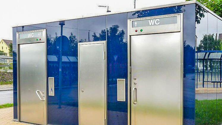 Optik-Vorschlag f&uuml;r eine &ouml;ffentliche Toilette am Goldbergsee: Aus Kostengr&uuml;nden bevorzugt der Bausenat jedoch eine mobile L&ouml;sung. Foto: Stadt