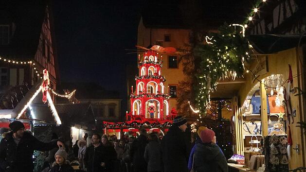 Weder Verschiebung noch Absage der Weihnachtspl&auml;ne in Forchheim: Erst auf eine Verordnung will Oberb&uuml;rgermeister Uwe Kirschstein (SPD) reagieren. Foto: Barbara Herbst/Archiv