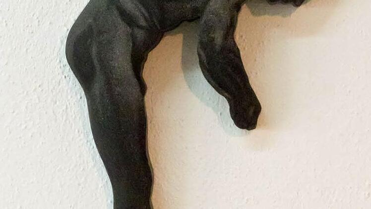 Matthias Dämpfle: Größerer kleiner Mann (Beton, Gravur)Foto: Jochen Berger