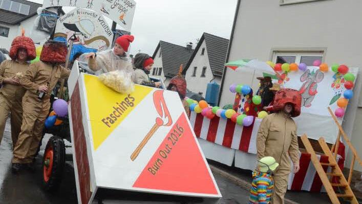 Den Faschings-Burnout beklagte die Feuerwehr Welitsch. Foto: Karl-Heinz Hofmann