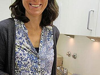 Irina Pöhlmann will die Ernährung von Kindergartenkindern verbessern. Obst gehört auf jeden Fall in den Speiseplan. Die Raps-Stiftung lässt sich das Ernährungsprogramm rund 15 000 Euro kosten. Fortführung und Ausweitung des Programms ist ausdrücklich erwünscht. Foto: S. Adam