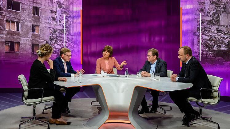 Das Motto der "Maybrit Illner"-Ausgabe lautete: "Steigende Preise, wachsende Bedrohung - kommt der Krieg n&auml;her?"