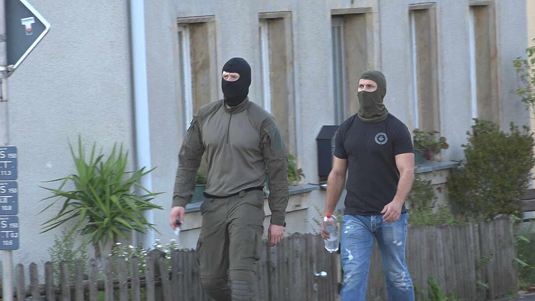 Polizei riegelt Plankenfels ab