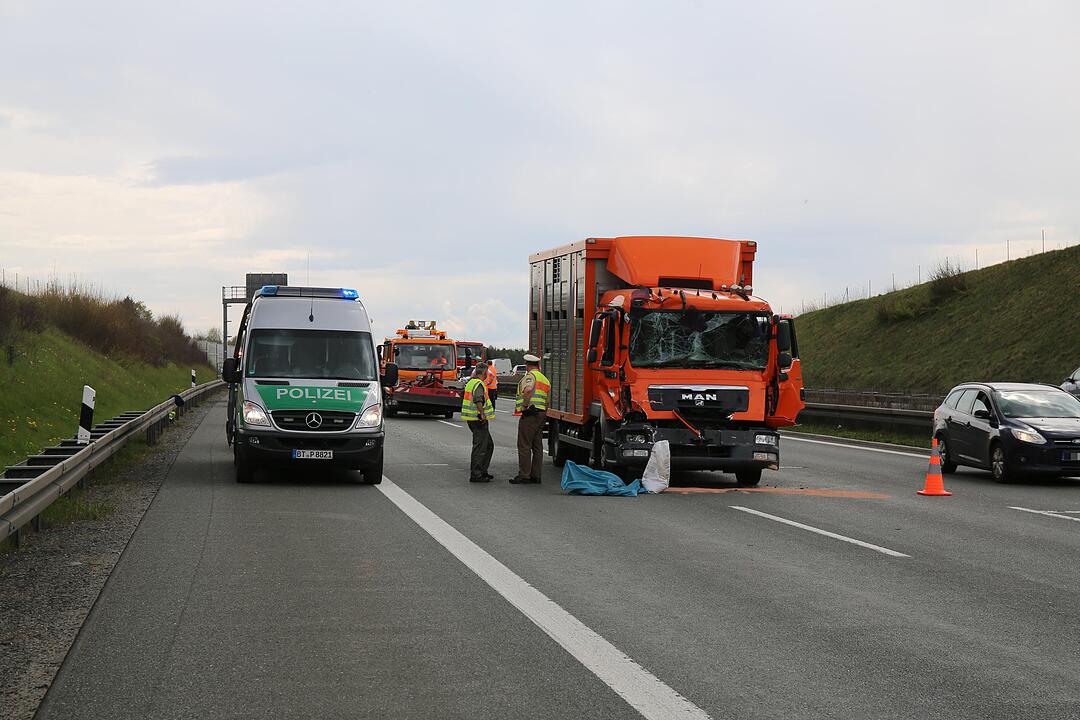 Auffahrunfall auf A9 bei Münchberg