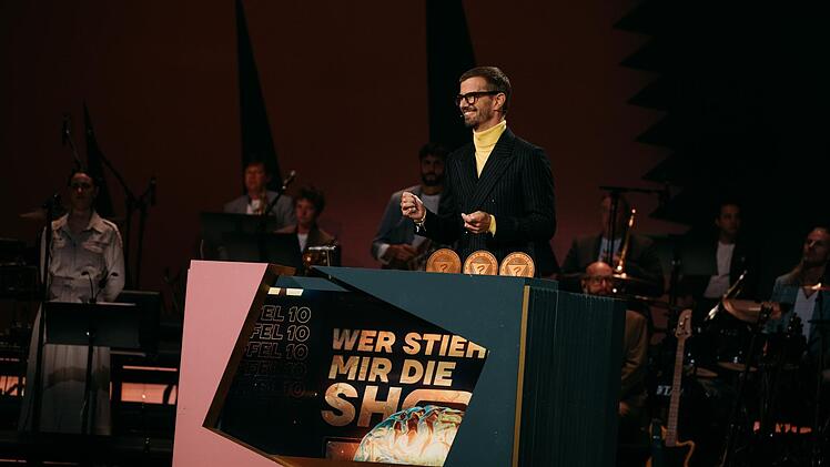 Joko tut hingegen alles, um seine Show zu behalten.