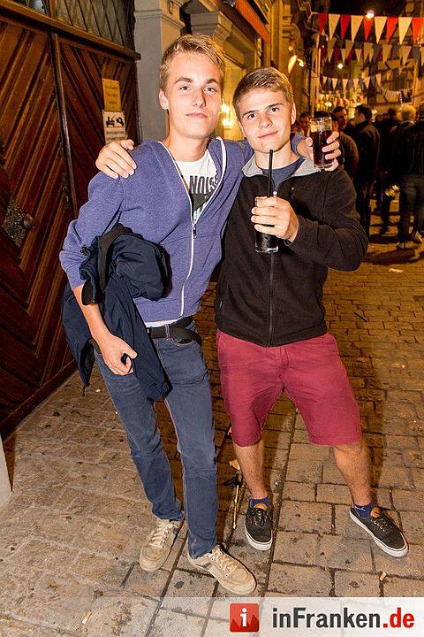 Sandkerwa: Partyfotos