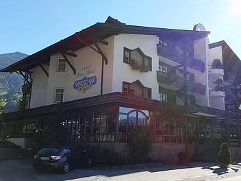Beim Anblick des Ferien-Hotels Windschar in Gais werden bei zahlreichen Coburgern sofort viele Erinnerungen wach. Foto: Ulrike Nauer