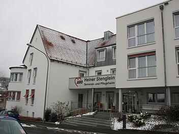 Das Heiner-Steinglein-Senioren- und Pflegeheim ist coronafrei. Nun muss das Ausbruchsgeschehen vom Dezember aufgearbeitet werden. Foto: Katrin Geyer