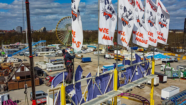 Nürnberger Frühlingsfest 2023 in den Startlöchern - so viel kostet ein Maß Bier