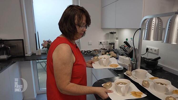 Die Pilzsuppe wird heute als Cappuccino serviert.