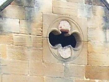 Die alte Synagoge in Gleusdorf - hier ein Detail der Fassade - soll saniert werden. Fotos: Helmut Will