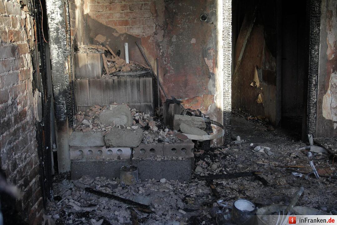 Ehemaliges Zollhaus in Nürnberg abgebrannt