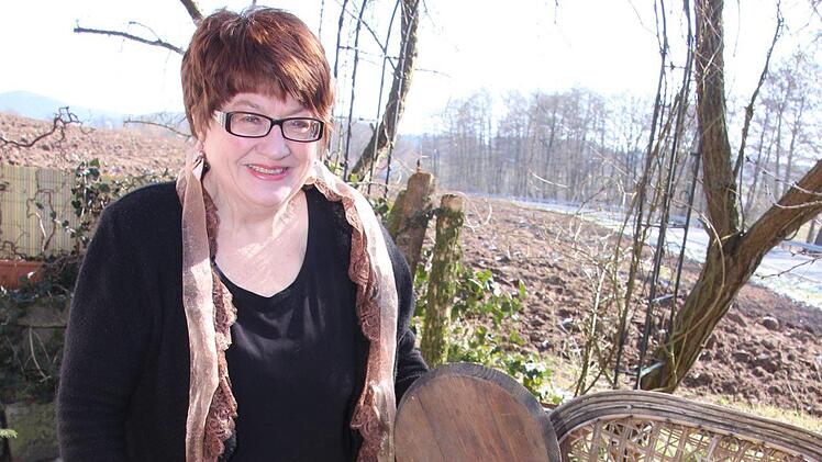 Mitte des 20. Jahrhunderts fand dieser Rattan-Klostuhl verwendung. Anita Hofmann hat ihn aus Trebgast bekommen.