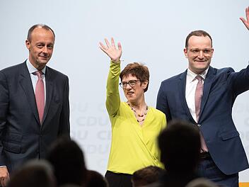 In Hamburg wird am Freitag ein neuer CDU-Vorsitz gewählt.  Stimmen Sie ab wer Angela Merkel beerben soll.  Foto: Sven Hoppe/dpa