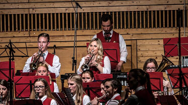 Impressionen vom Weihnachtskonzert in der Franz-Goebel-HalleFoto: Jochen Berger