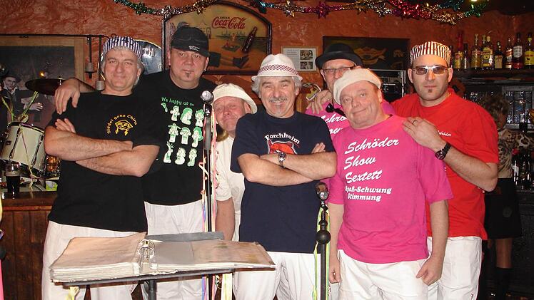 "Das Schröder Show Sextett" hat sich dem Ulk und der Stimmungsmusik verschrieben. Foto: p