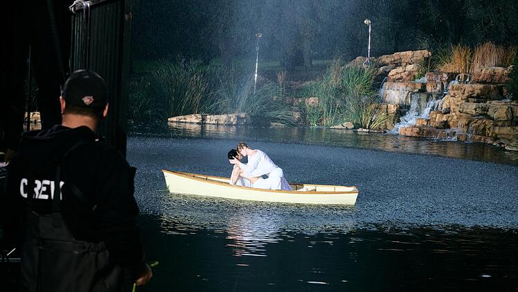 Alexavius (links) und Luis &uuml;berzeugen den Fotografen durch ihre hei&szlig;e Szene.