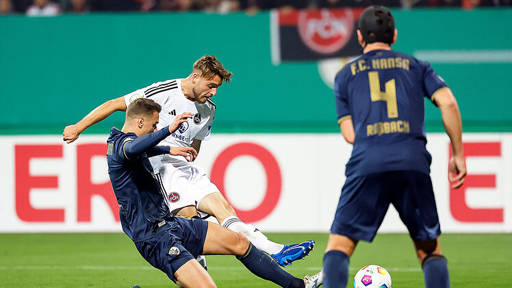 DFB-Pokalspiel 1. FC Nürnberg - Hansa Rostock
