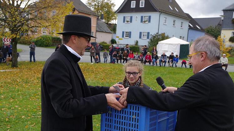 Die Neuengrüner Kerwa bot viel Spaß für Jung und Alt.Veronika Schadeck