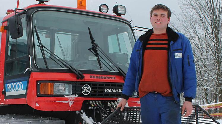 Florian Metz hat am Feuerberg die Pistenraupe rausgeholt.