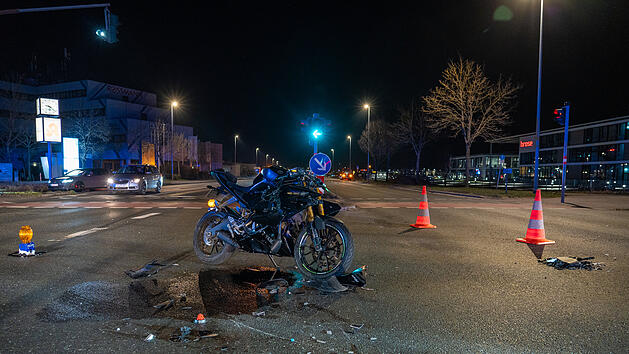 Motorradsaison gestartet: Junge Motorradfahrerin bei Unfall in Bamberg verletzt