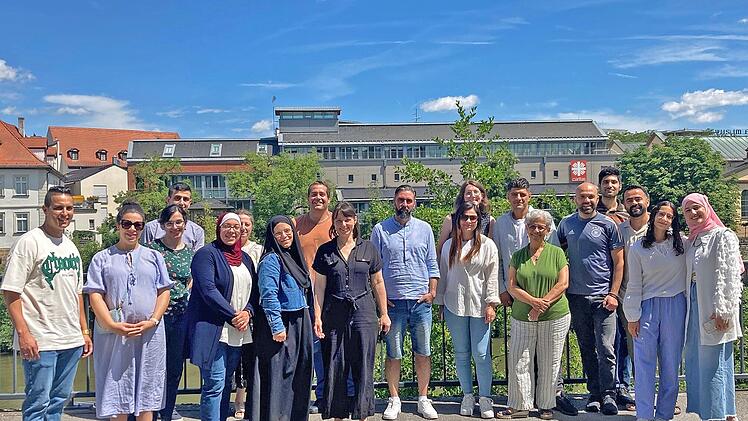 Bamberg: Dolmetscher helfen Migranten bei Arztbesuchen - Angebot erweitert