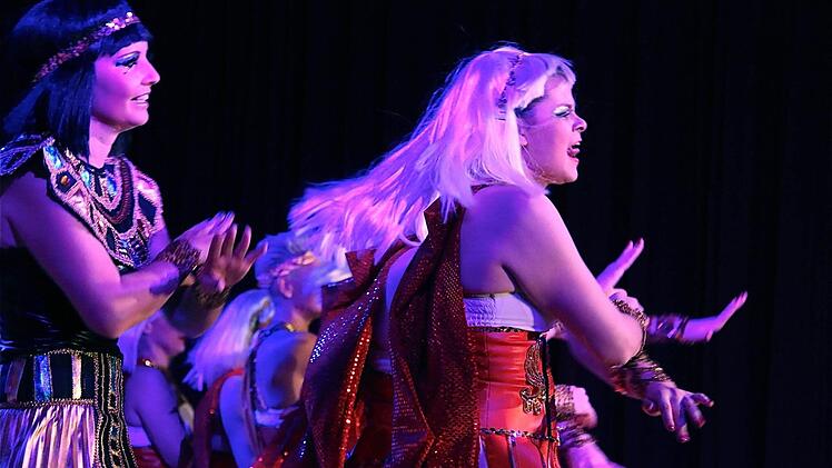 Prunksitzung der "Öwerdöllwer Fosenochts-Gemeinschaft". Foto: Gerd Schaar