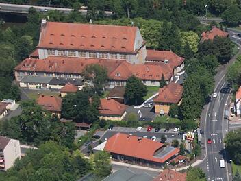 Am Schlachthof entsteht  ein neues Logistikzentrum der Post. Die Arbeiten sollen mit dem Abriss von Nebengebäuden starten.