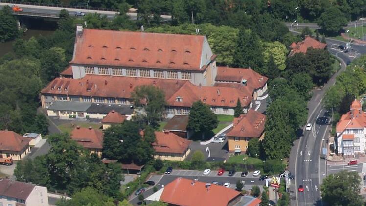 Am Schlachthof entsteht  ein neues Logistikzentrum der Post. Die Arbeiten sollen mit dem Abriss von Nebengebäuden starten.