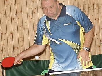 Beim 9:4-Sieg des TTC Wallenfels gegen den ATSV Reichenbach in der 2. Kreisliga blieb Frank Barthel in seinen zwei Einzeln und im Doppel mit Jörg Weiß ohne Satzverlust. Foto: Hans Franz