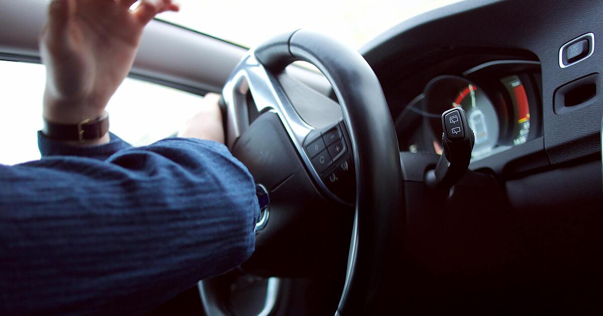 Lamborghini torn to pieces – driver seriously injured after crashing into ...