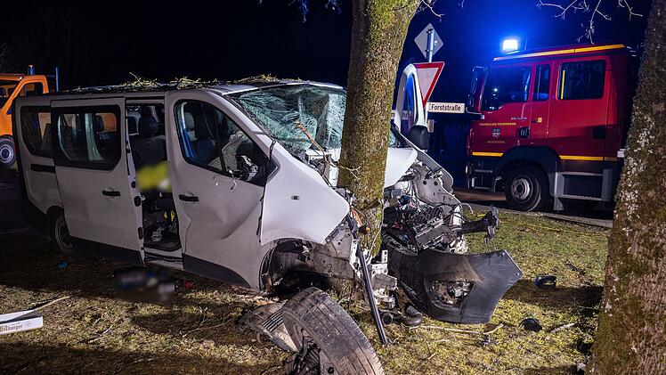 Betrunkener bei Unfall im Kreis Coburg schwer verletzt