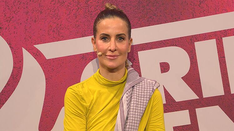 Charlotte Engelhardt &uuml;berrascht bei "Grill den Henssler Sommer-Spcial" (VOX) mit einer pikanten Enth&uuml;llung.