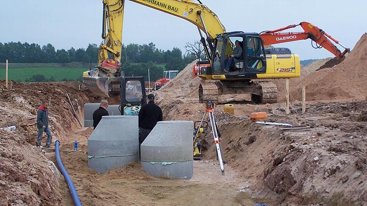 Kanalbauarbeiten im "Himmelreich", Bischbergs neuem Baugebiet. Foto: privat