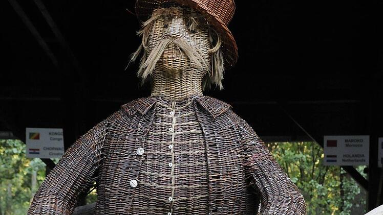 Geflochtene Skulpturen und Alltagsgegenst&auml;nde waren beim 4. Weltfestival der Flechtweide und der Flechtkultur in Nowy Tomysl zu bewundern.Alicia Vetter