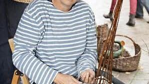 José Schilder aus Holland kommt schon sein zwölf Jahren zum Lichtenfelser Korbmarkt. Foto: Gerda Völk