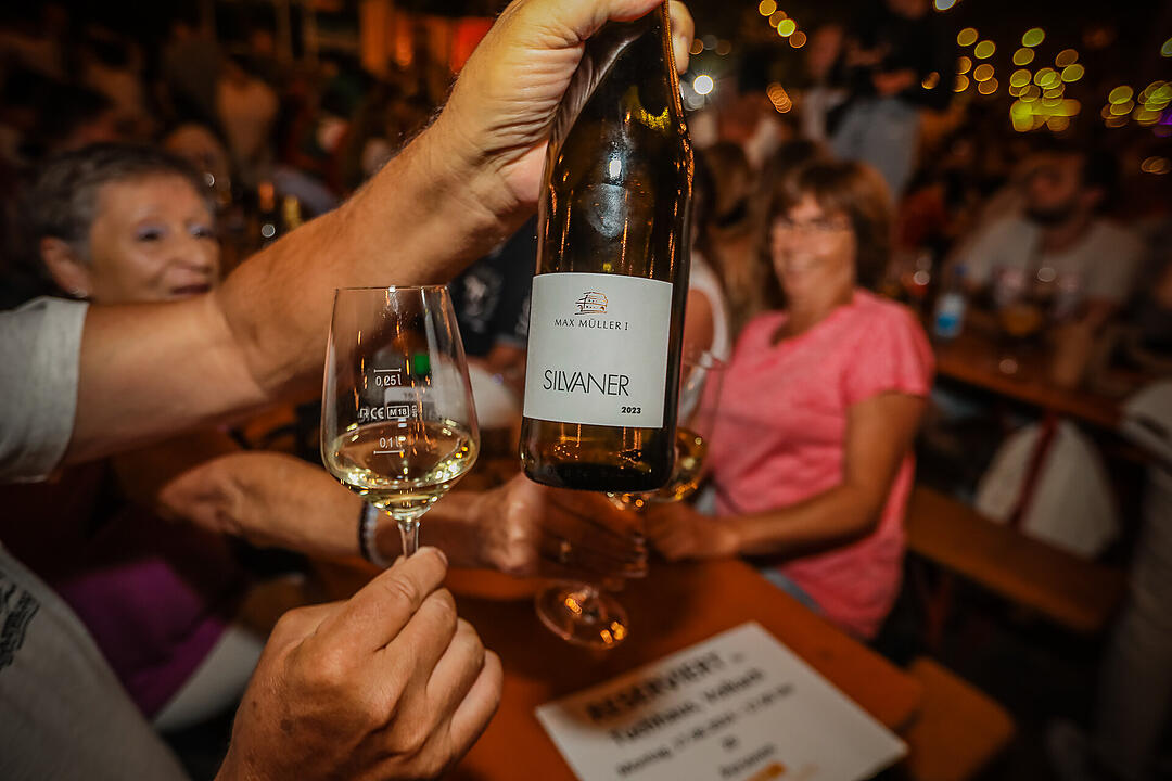 Impressionen vom größten Weinfest in Franken!