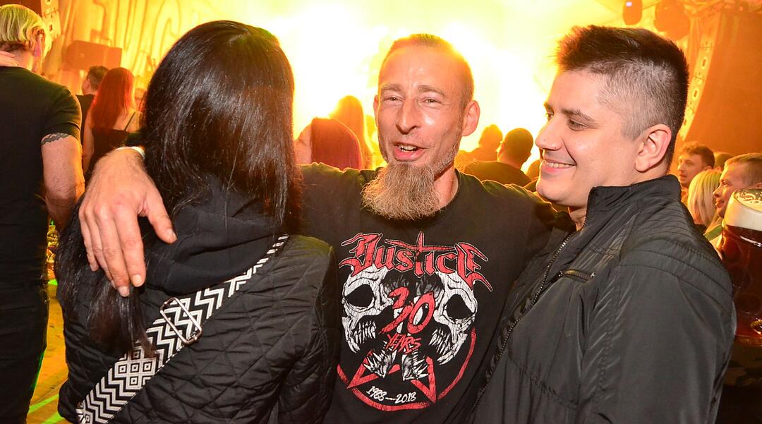 Schlachtschüssel & FUCK