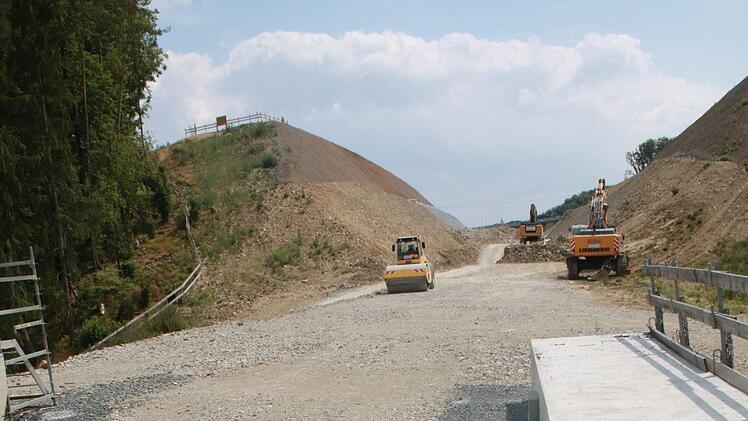 Blick auf die Brückenbaustelle in Untersteinach. Foto: Jürgen Gärtner