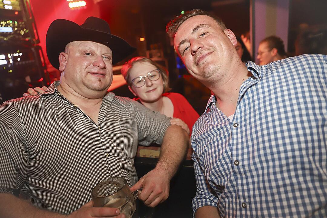 Osterparty 2024